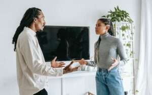 Discover Clear Signs of a Destructive Partner